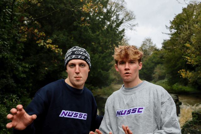 Sweatshirt
